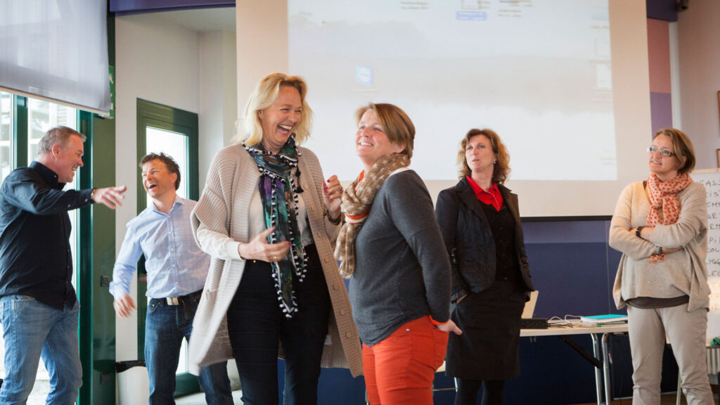 Kurs og foredrag innen motivasjon, overbevisning, presentasjonsteknikk og retorikk // RetoRingdal